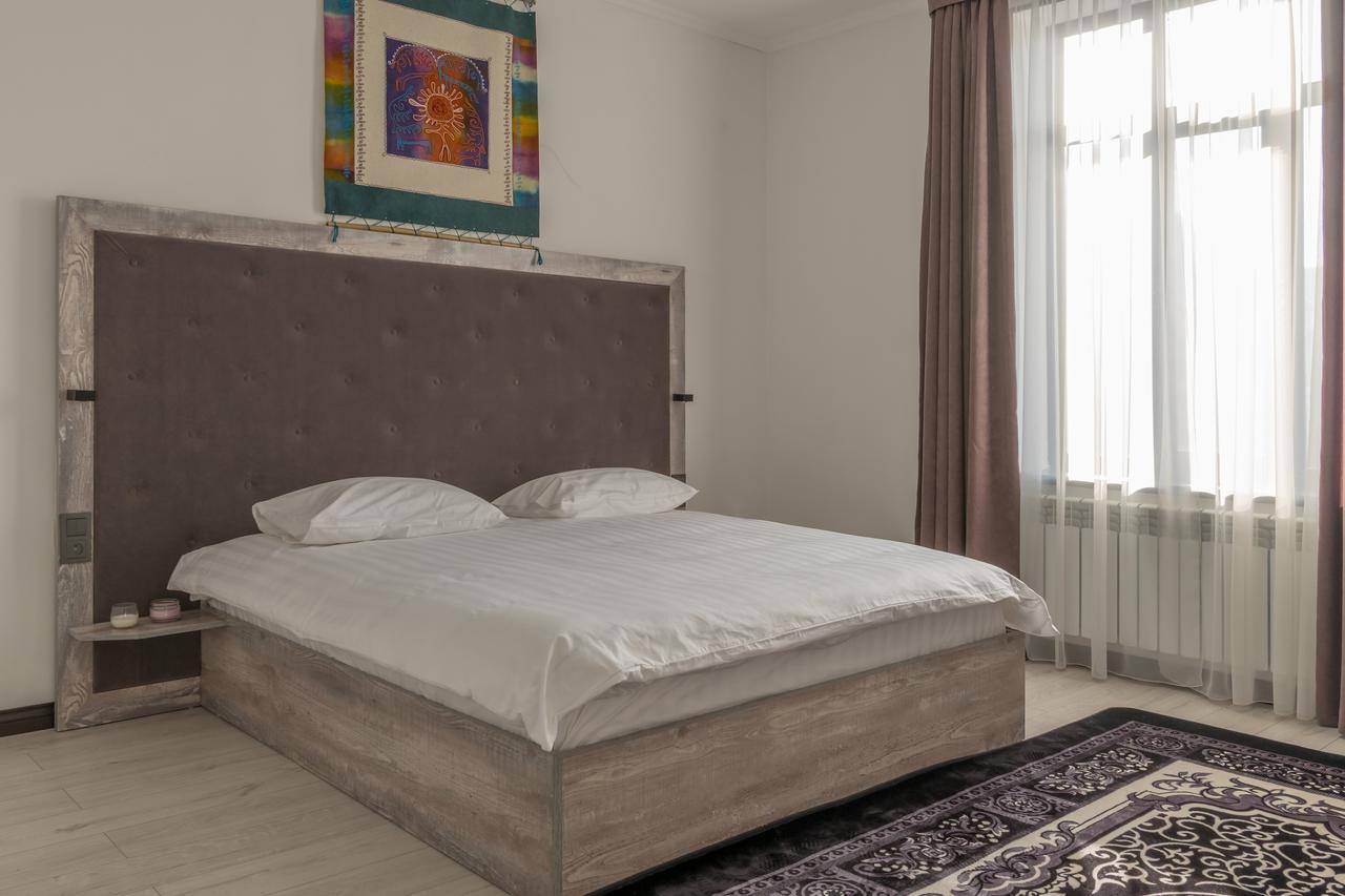 Home Guest Residence Бішкек Екстер'єр фото